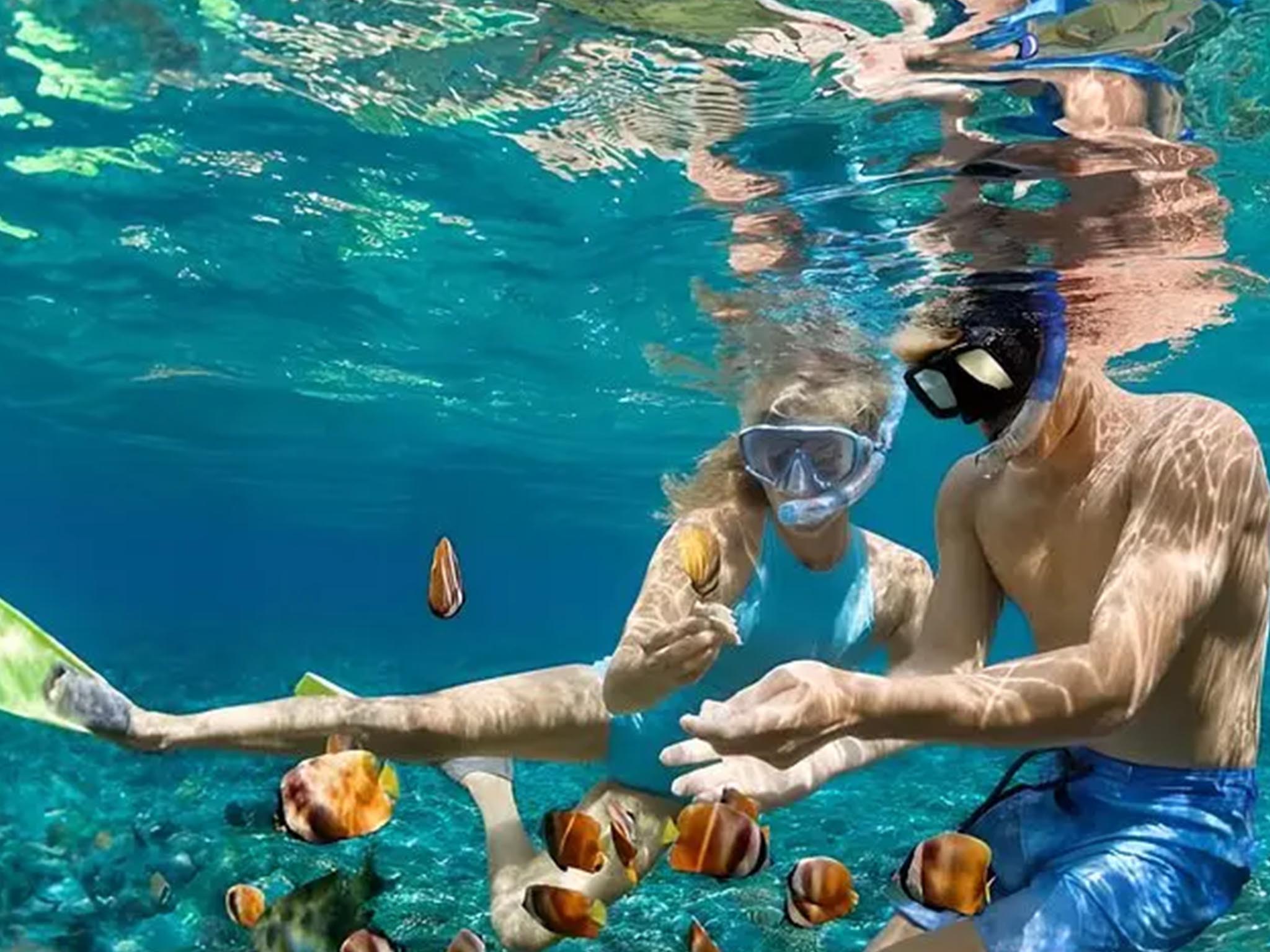 Snorkeling di Pantai Blue Lagoon dengan Makan Siang - Gallery 1